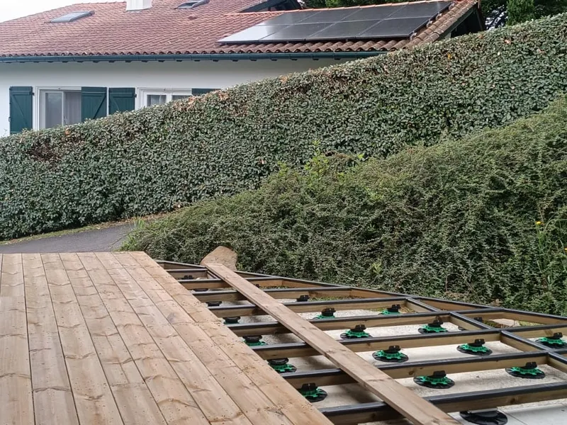 Pose de menuiserie intérieure et fenêtres en bois par Les Copeaux de Paco